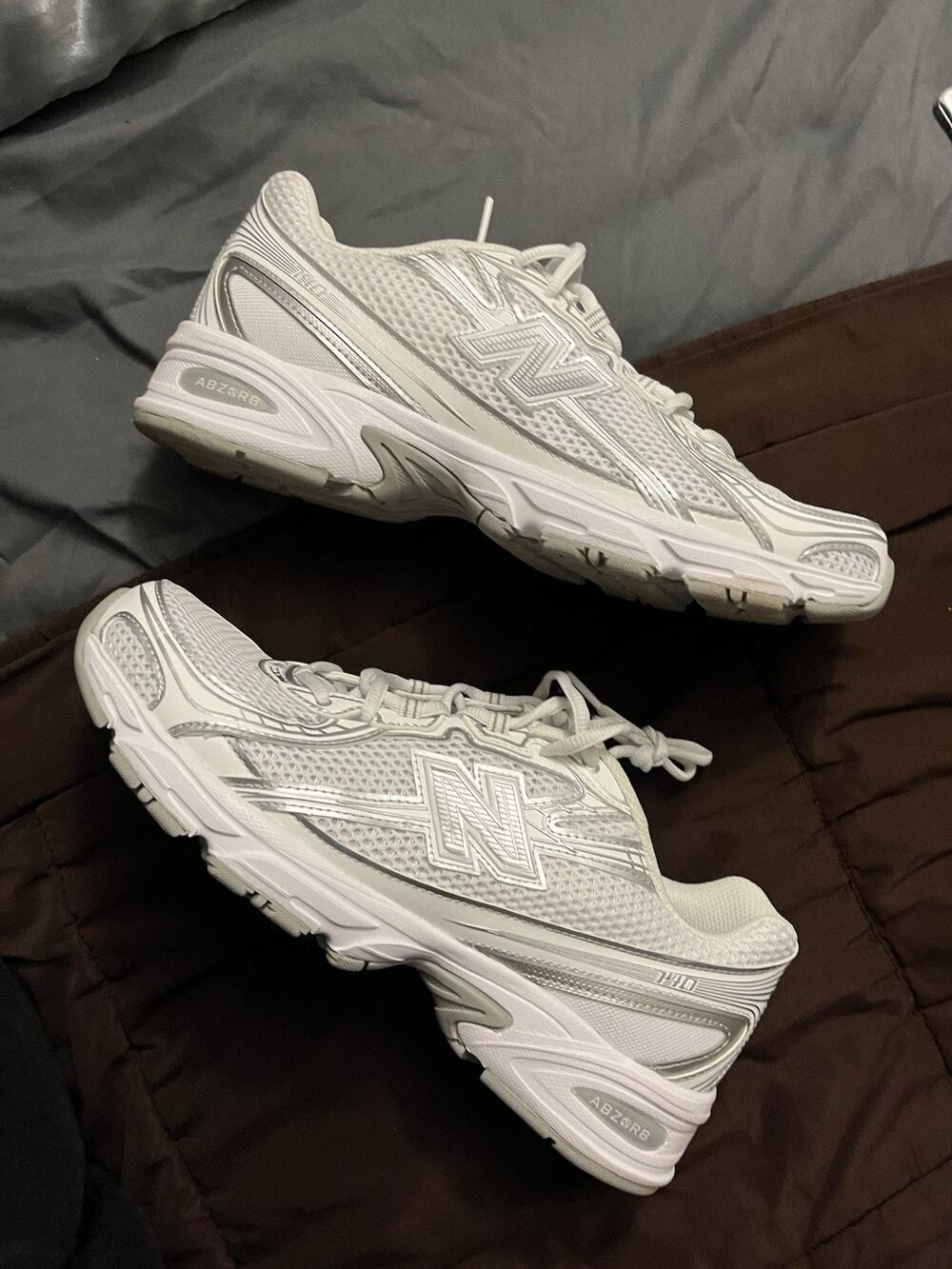 New Balance 740 Size 9.5 Men’s White Mesh Lace-Up Low Top Athletic Sneakers